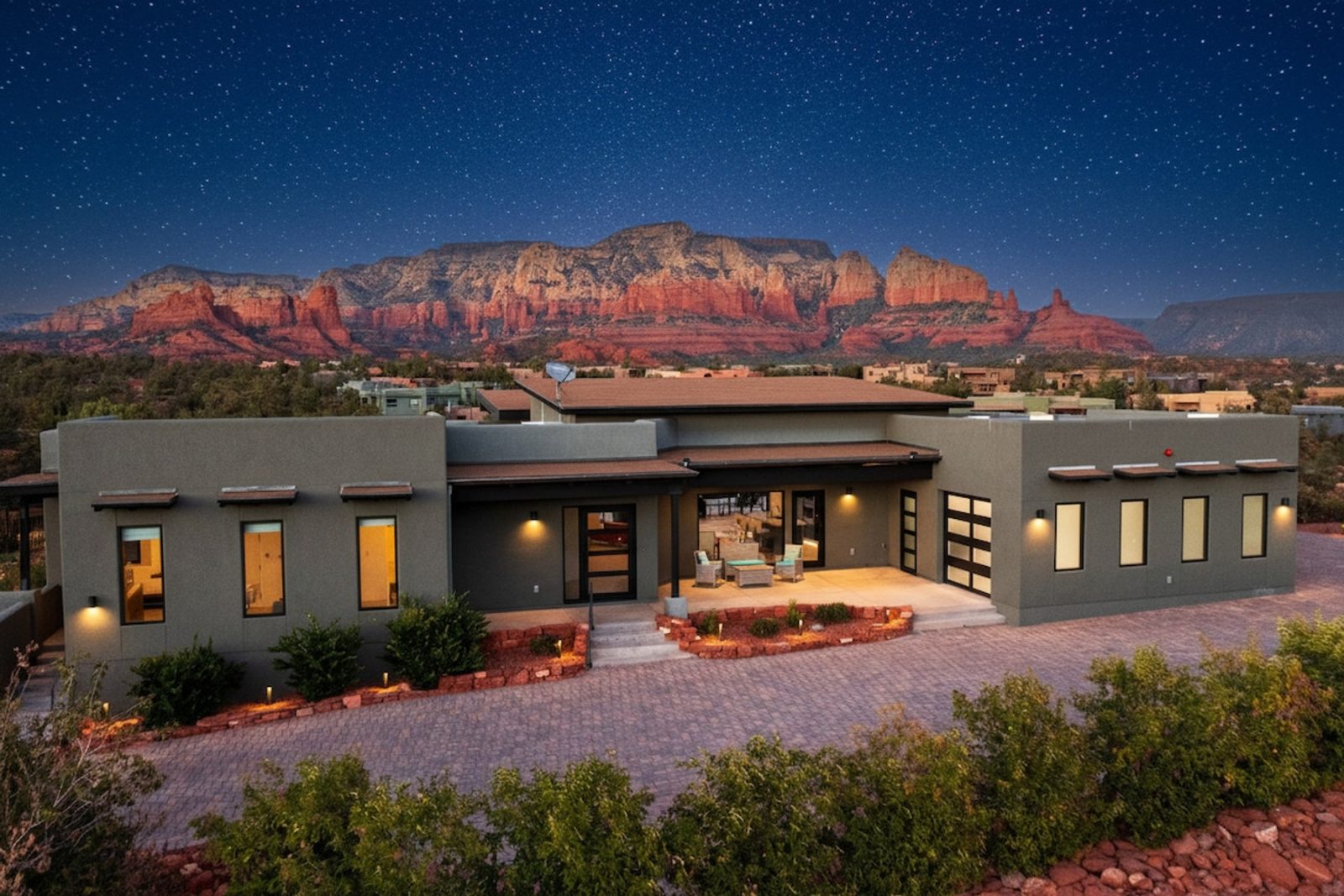 Luxury Sedona monthly snowbird rental with red rock views — SedonaEpicStays.com