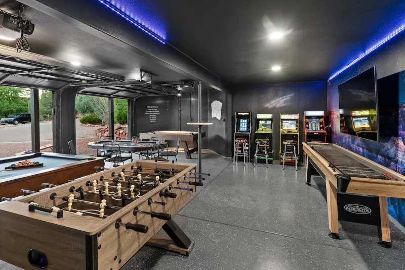 Uptown Sparks (Grove House East), Sedona: game room