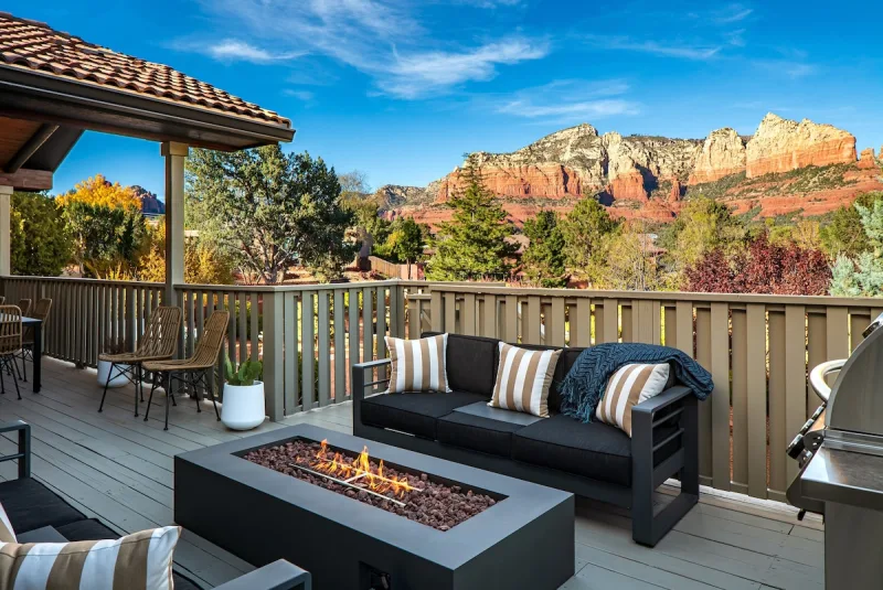 Uptown Sparks (Grove House East), Sedona: backyard